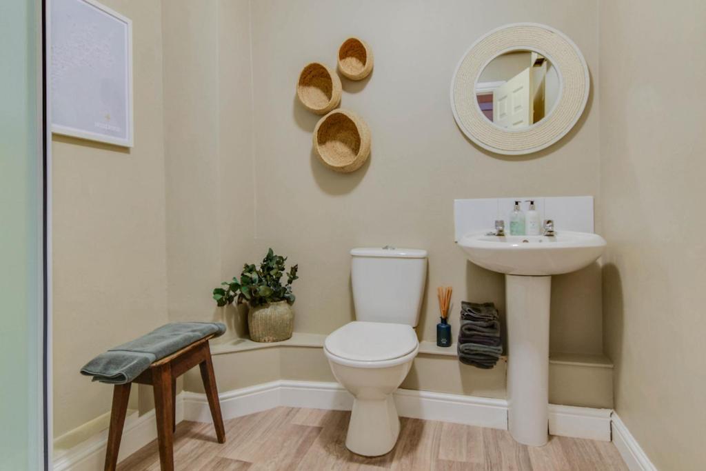 The Malthouse - Naturally Styled Central Apartment サイレンセスター エクステリア 写真
